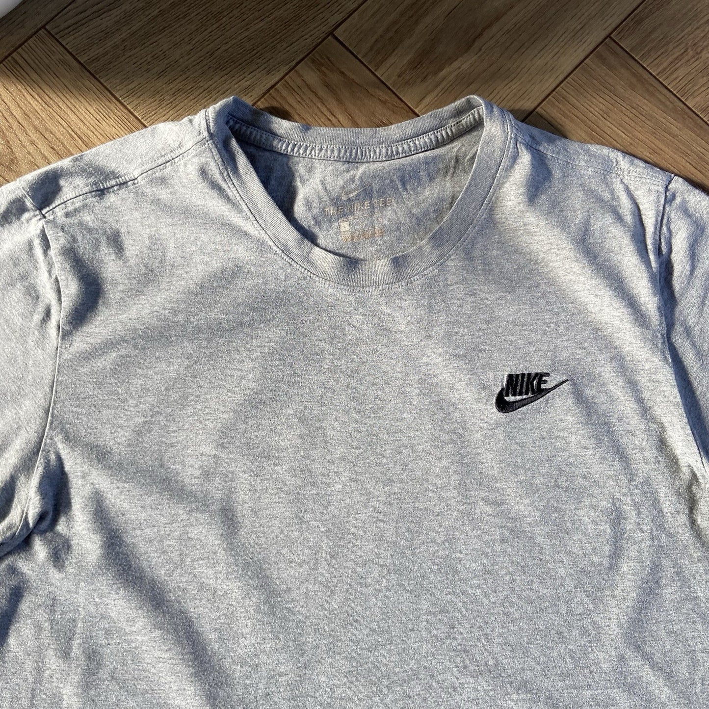 Vintage Nike Grey T Shirt Size L Y2K Embroidered Swoosh