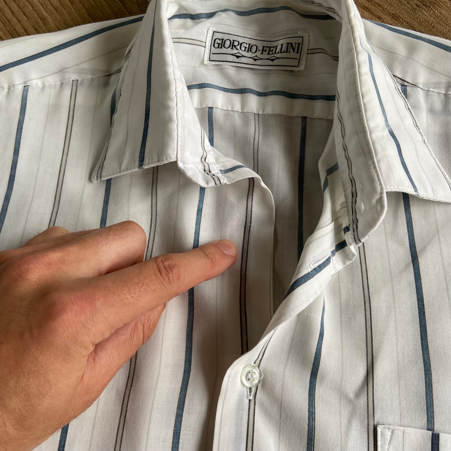 Stingray Reimagined “Stan” Short Sleeve Shirt, Size S White Blue Stripes
