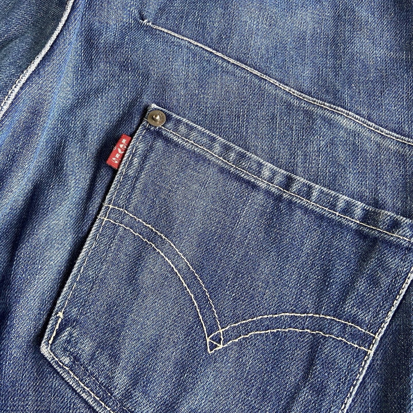 Vintage Levi’s Engineered Blue Jeans W28 L32 Y2K Twisted Straight Leg Relaxed