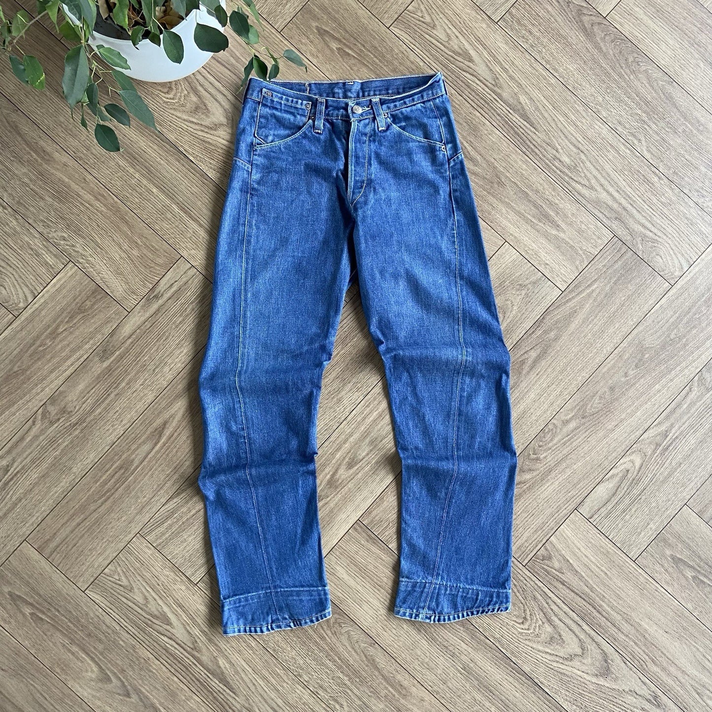 Vintage Levi’s Engineered Blue Jeans W28 L32 Y2K Twisted Straight Leg Relaxed