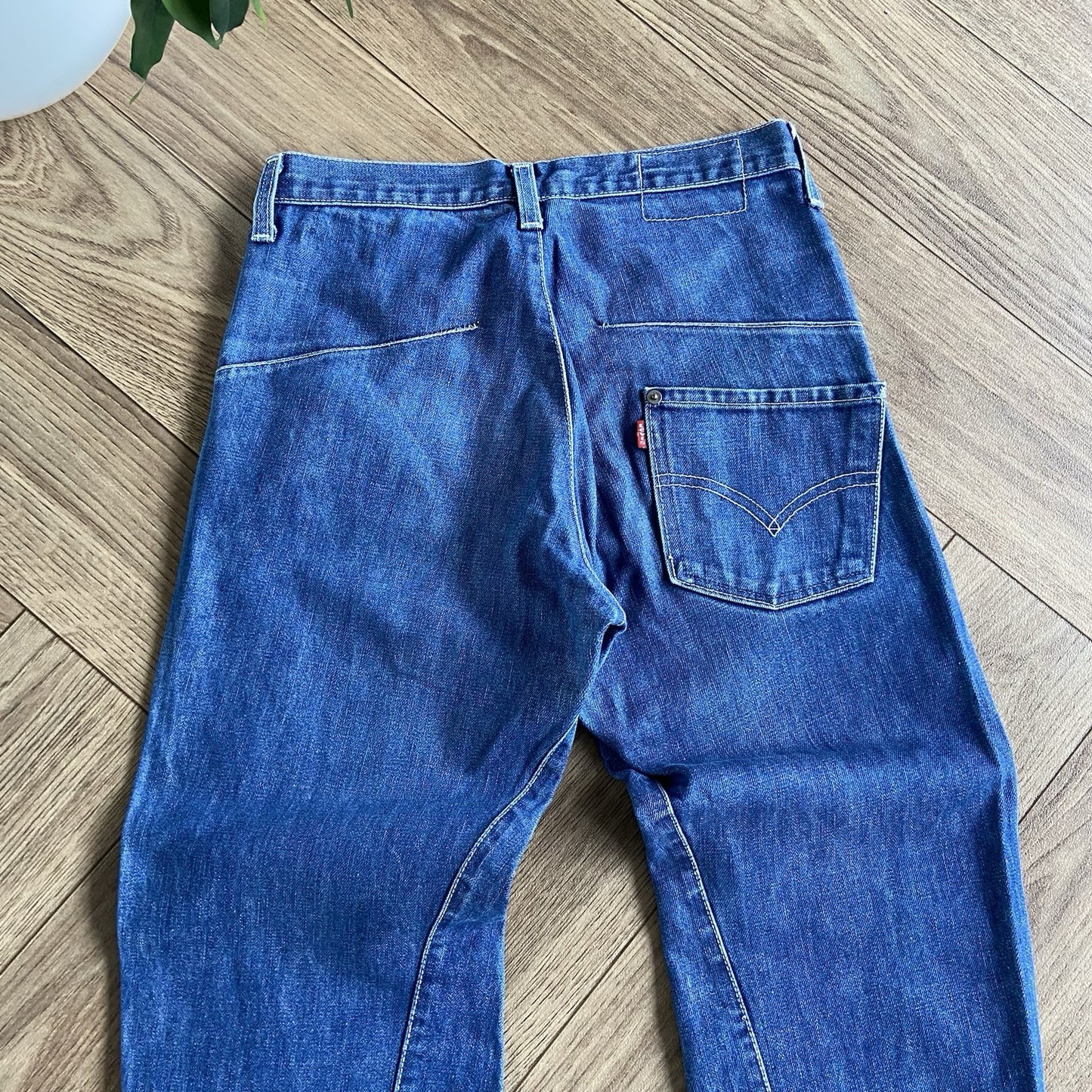 Vintage Levi’s Engineered Blue Jeans W28 L32 Y2K Twisted Straight Leg Relaxed